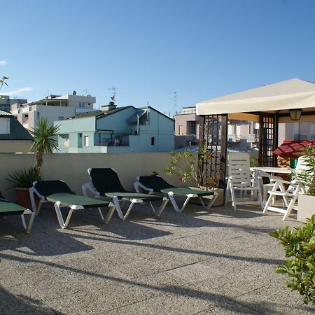 Residence Le Vele Cattolica Eksteriør bilde