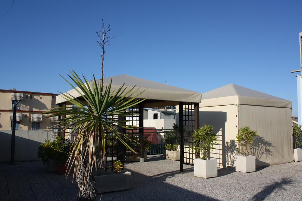 Residence Le Vele Cattolica Eksteriør bilde