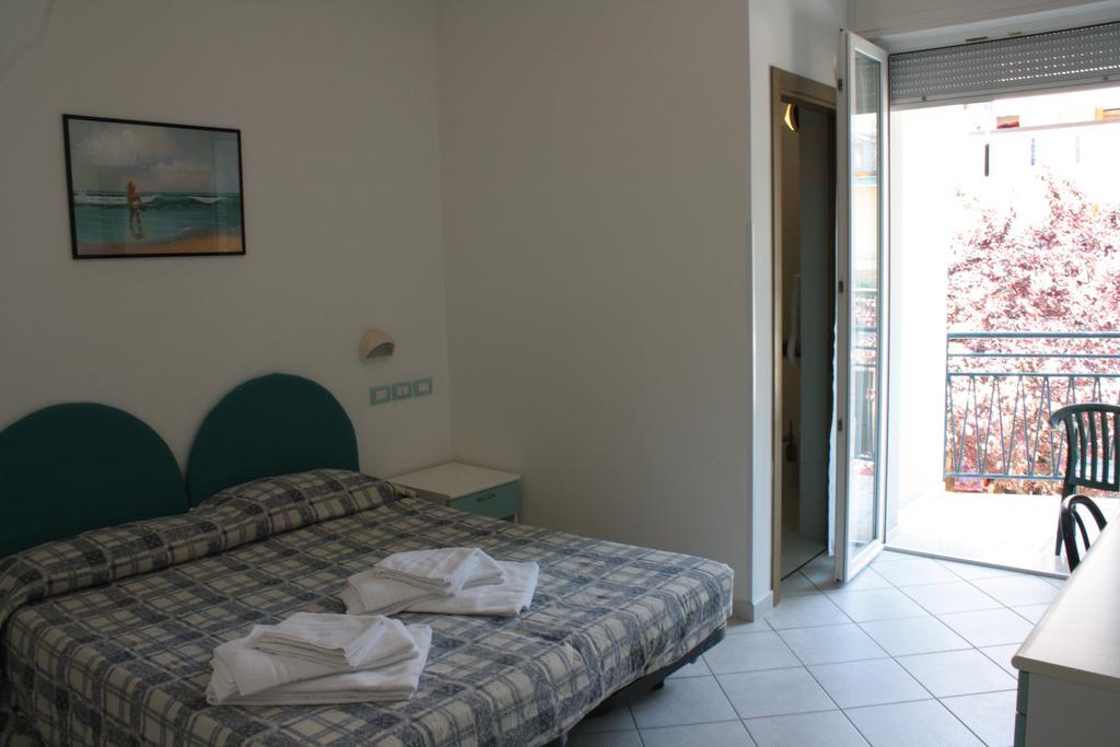 Residence Le Vele Cattolica Eksteriør bilde